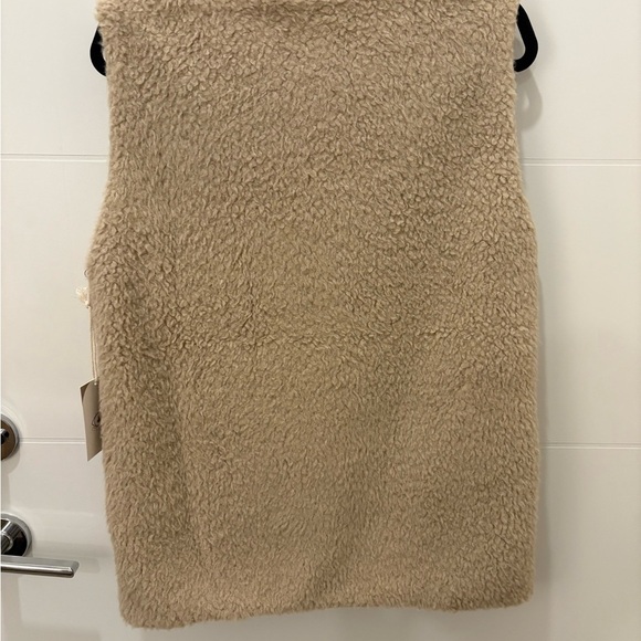 NWT JACKSON ROWE WINTER FELL VEST - Picture 9 of 9